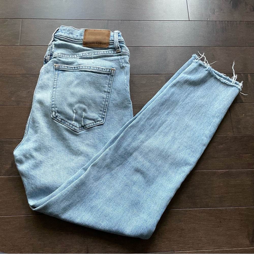 Denim Forum Aritzia The Yoko High Rise Slim Cropped Jean Button Fly Women’s 29
